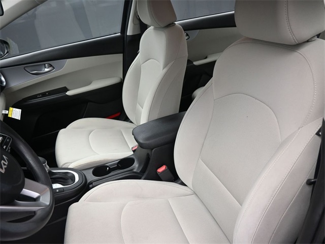 2023 Kia Forte LXS photo 18