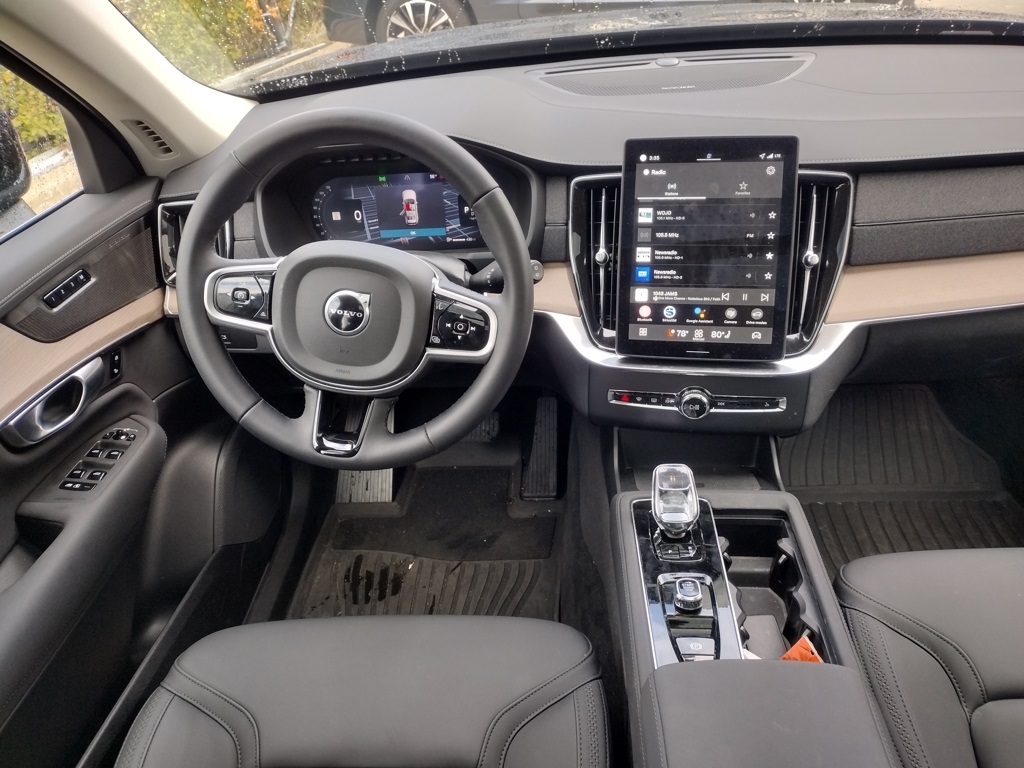 2026 VOLVO XC90 - Image 18