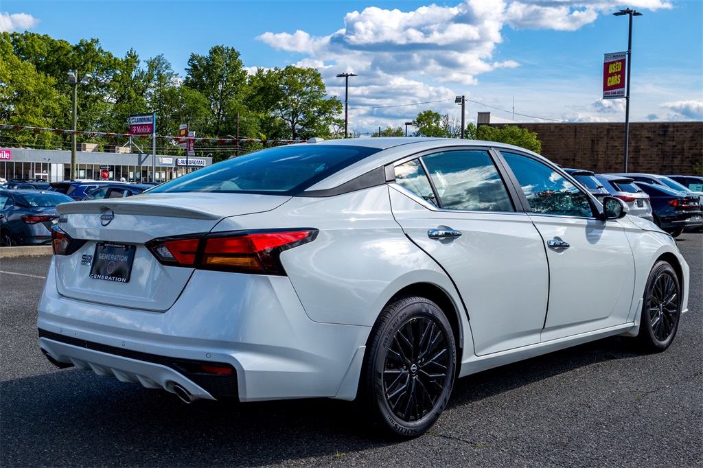 2025 Nissan Altima SV Special Edition photo 5