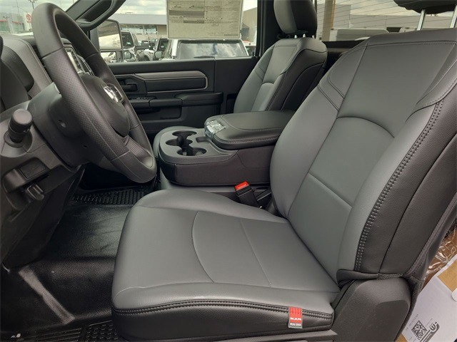2024 Ram 3500 Tradesman photo 11