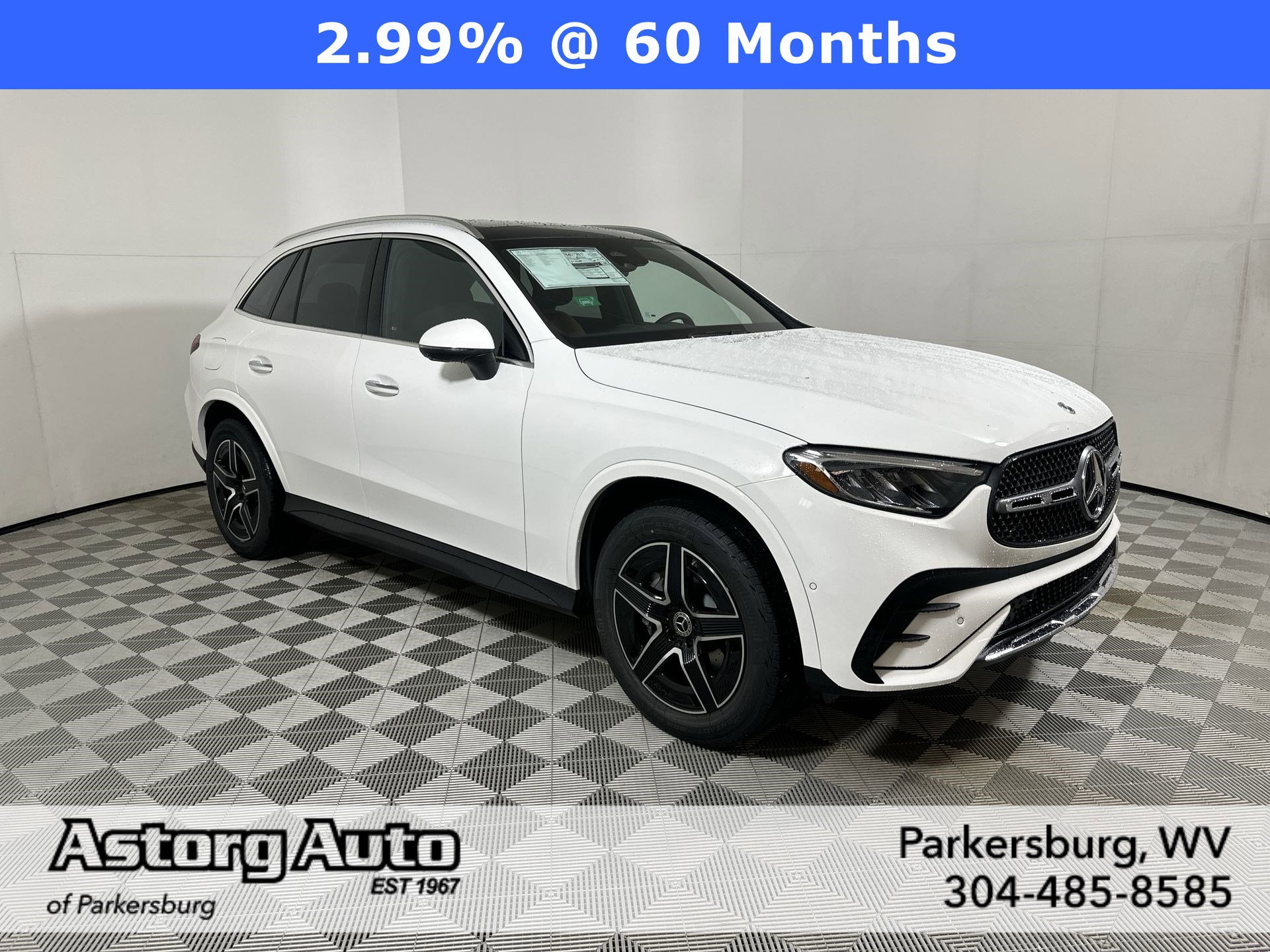 2025 Mercedes-Benz GLC Base's photo