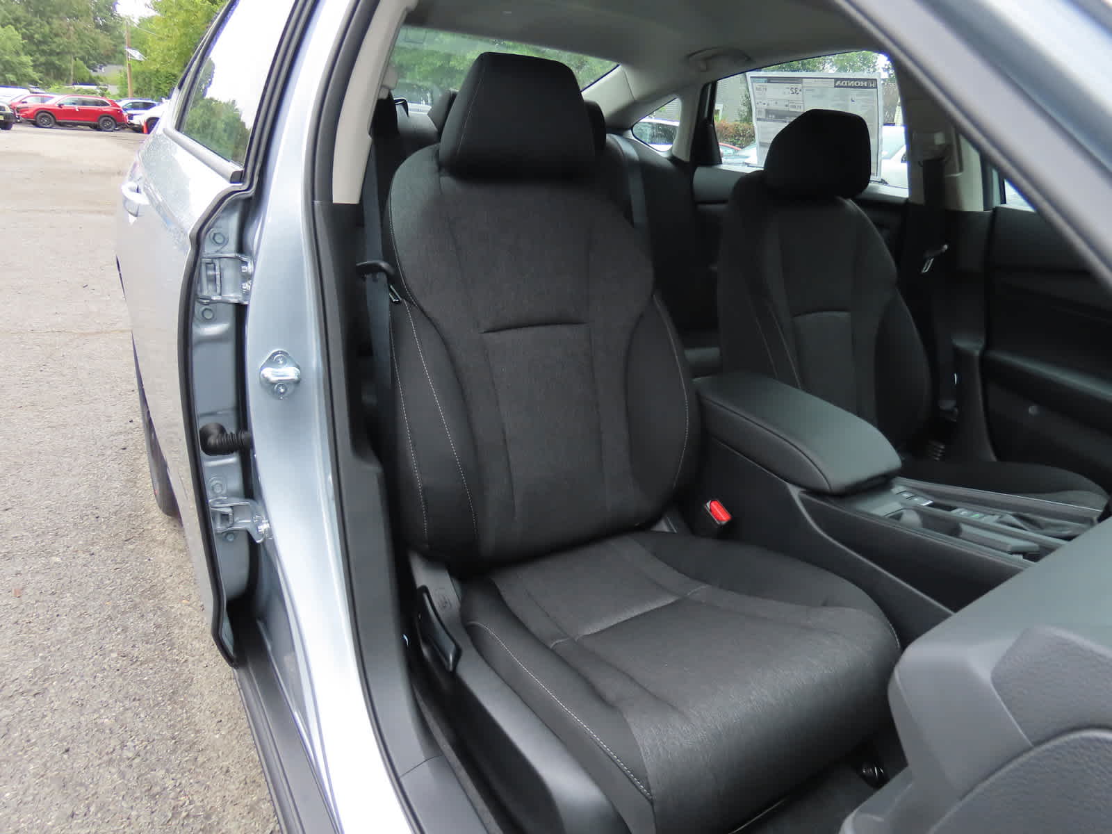 2025 Honda Accord SE photo 14