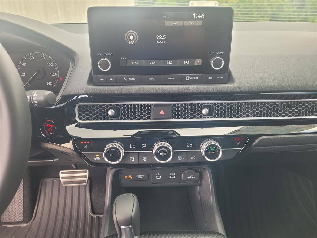 2026 Honda Civic Hatchback Hybrid Sport photo 12