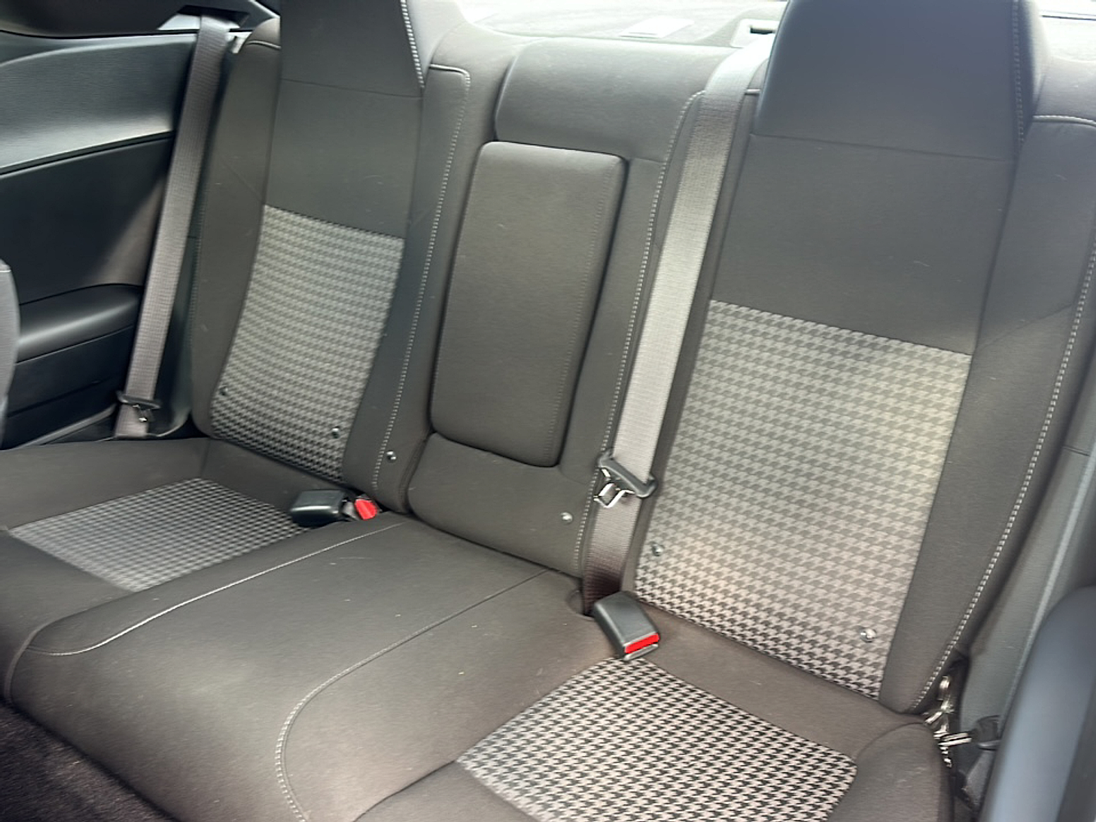 2022 Dodge Challenger GT photo 3