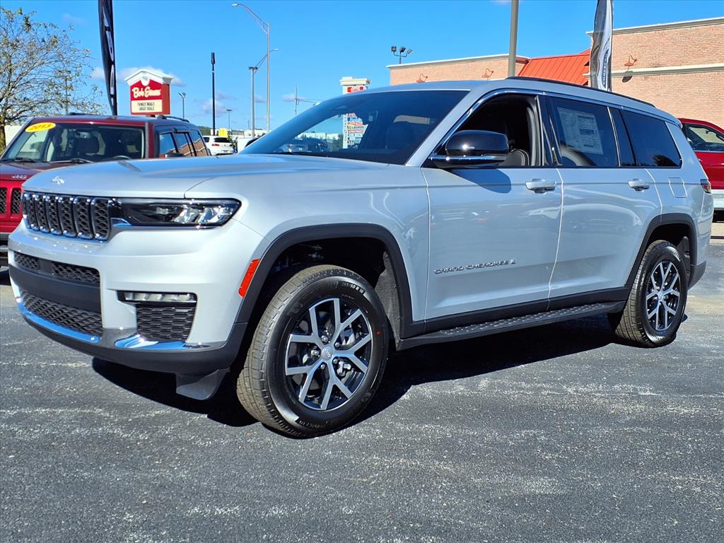 2025 Jeep Grand Cherokee L Limited's photo