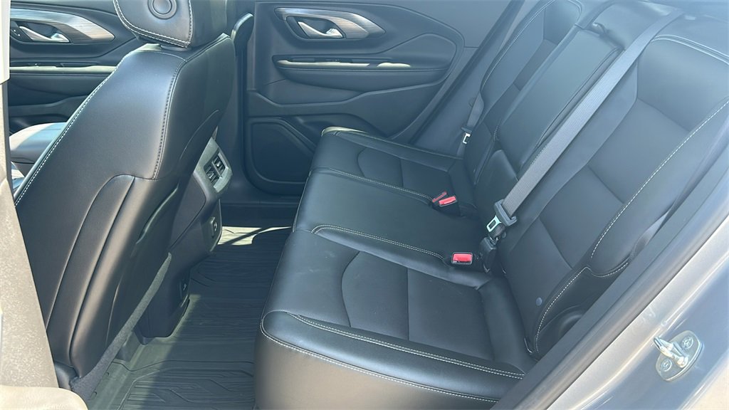 2023 Gmc Terrain SLT photo 25