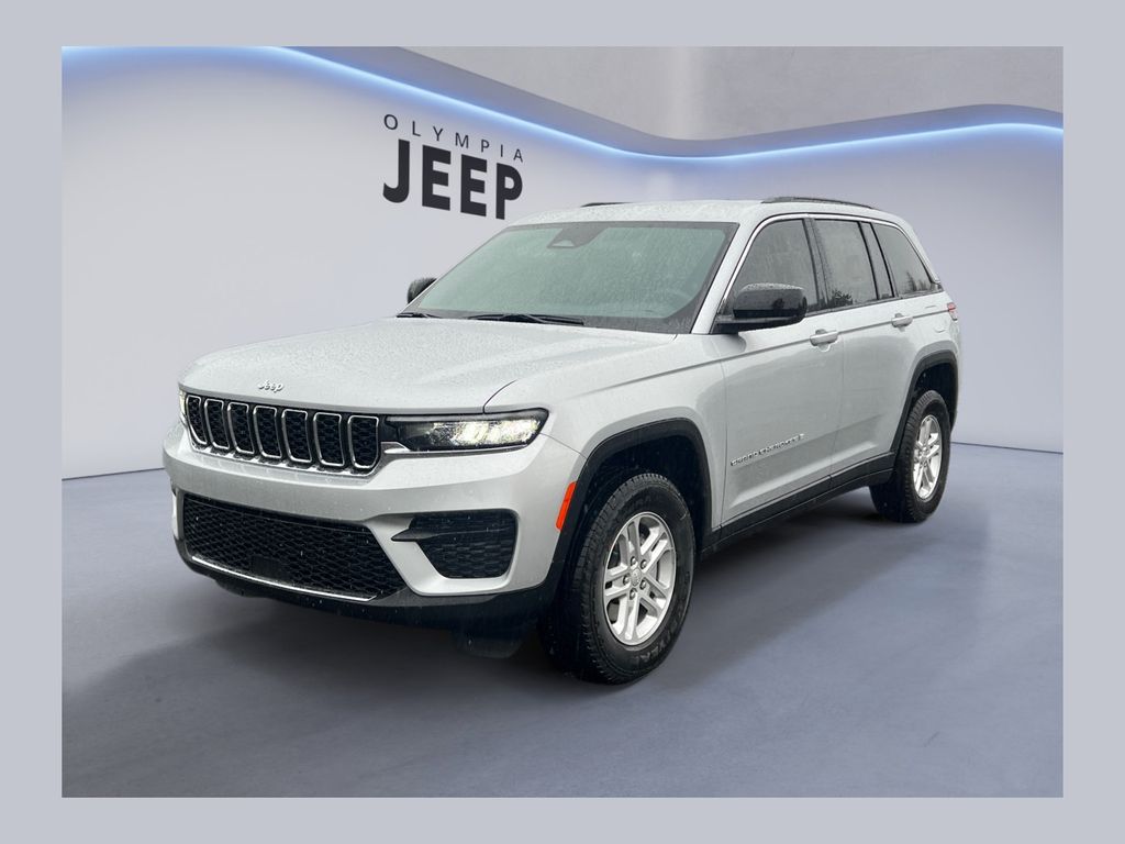 2025 Jeep Grand Cherokee Laredo's photo