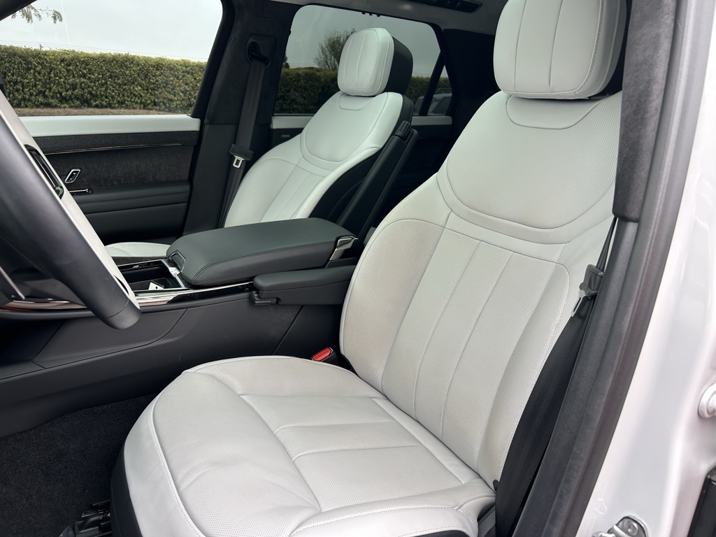 2025 Land Rover Range Rover Sport Autobiography photo 18