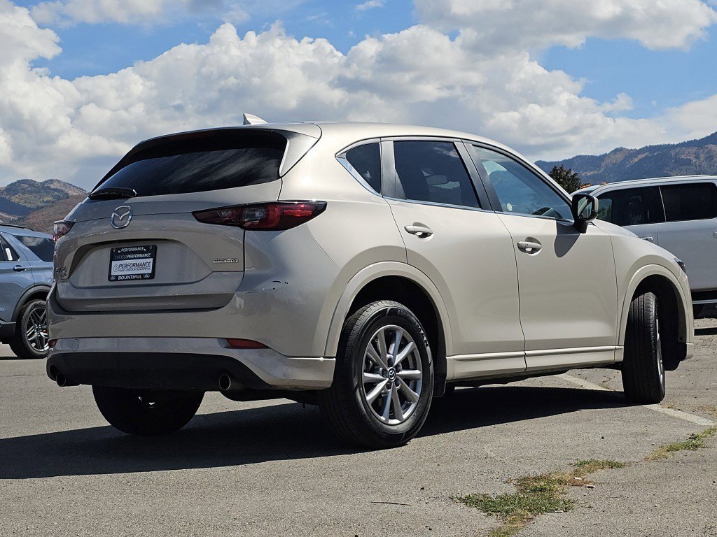 2024 Mazda CX-5 2.5 Select photo 18