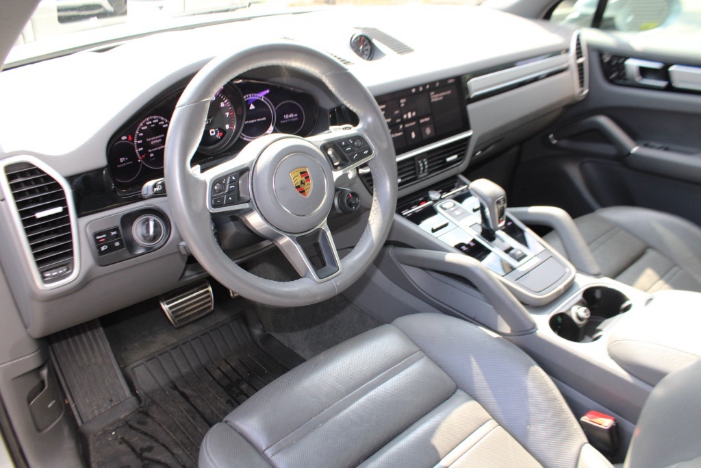 2021 Porsche Cayenne S photo 4