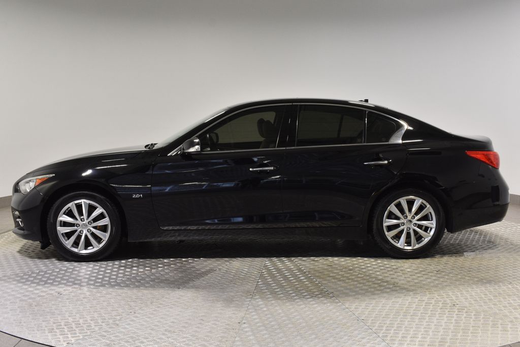 Used 2017 INFINITI Q50 Premium with VIN JN1CV7AR4HM680304 for sale in Beachwood, OH