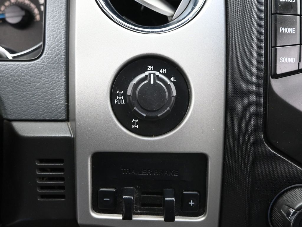 2014 Ford F-150 XLT photo 14