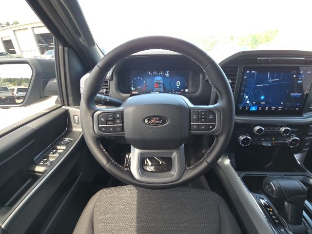 2025 Ford F-150 XLT photo 23