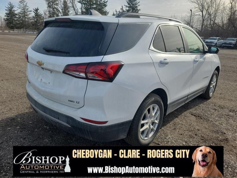 2024 Chevrolet Equinox LT photo 2