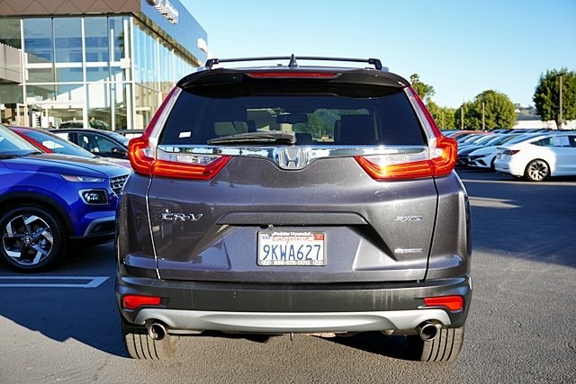 Used 2018 Black Honda Touring image 8