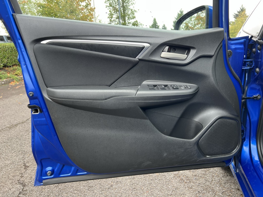 2017 Honda Fit LX photo 9