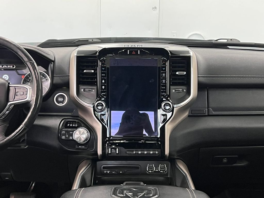 2019 Ram 1500 Laramie photo 22