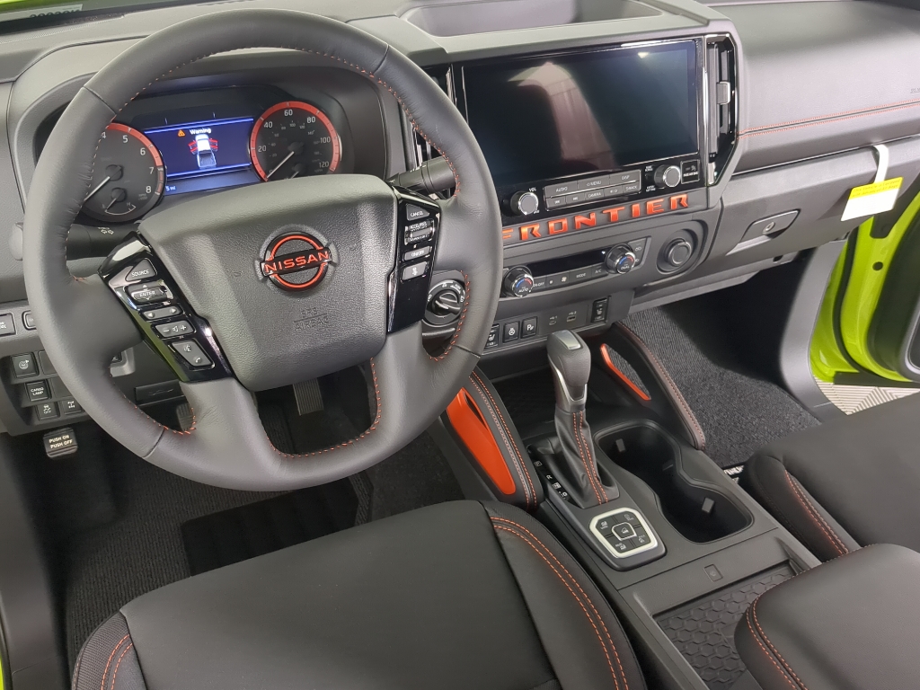 2026 Nissan Frontier PRO-4X photo 14