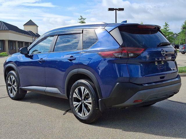 2022 Nissan Rogue SV photo 6