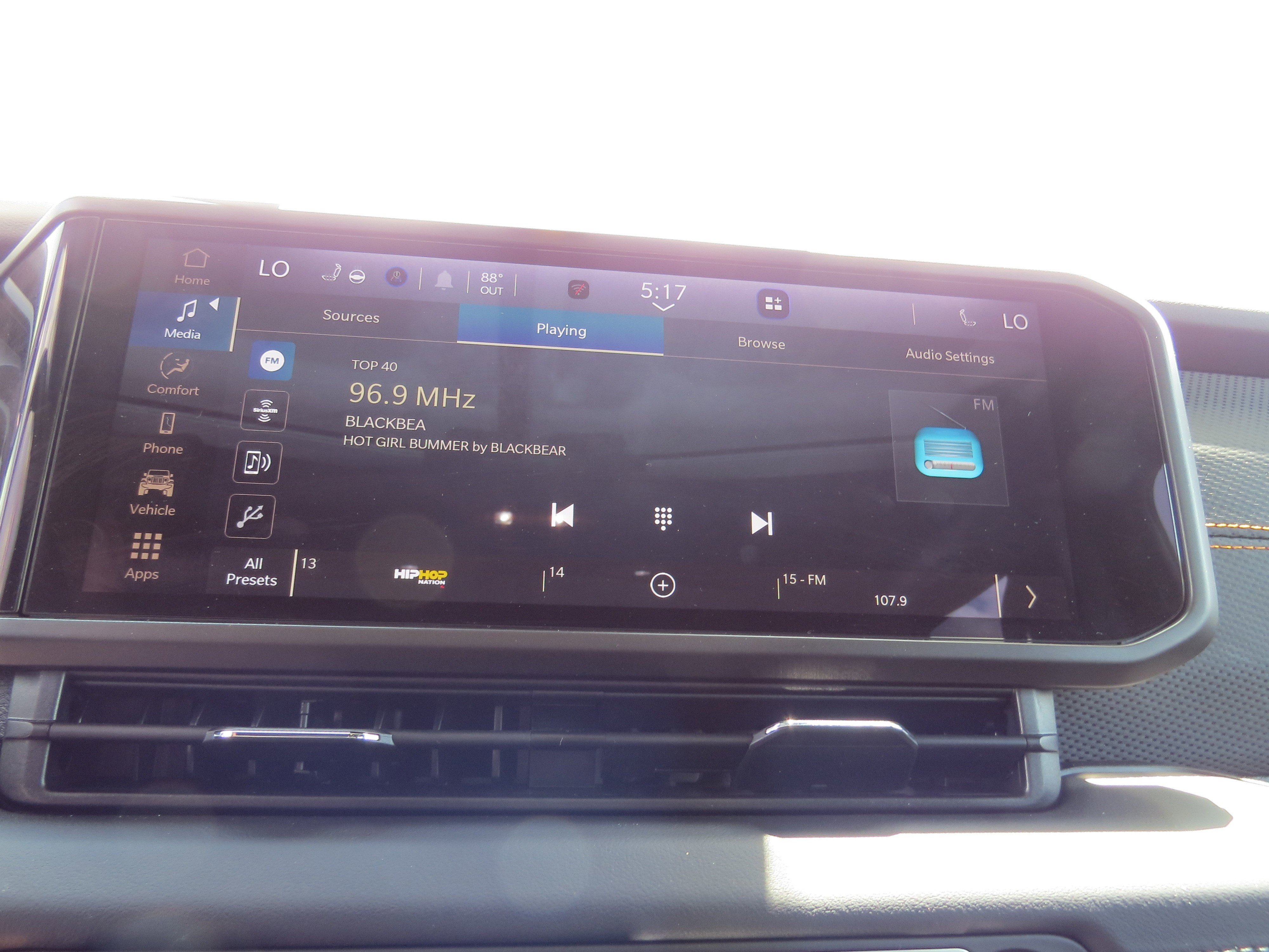 2024 Jeep Gladiator Mojave photo 9