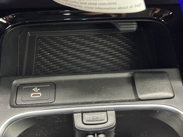 2025 Mercedes Benz GLA 250 photo 37
