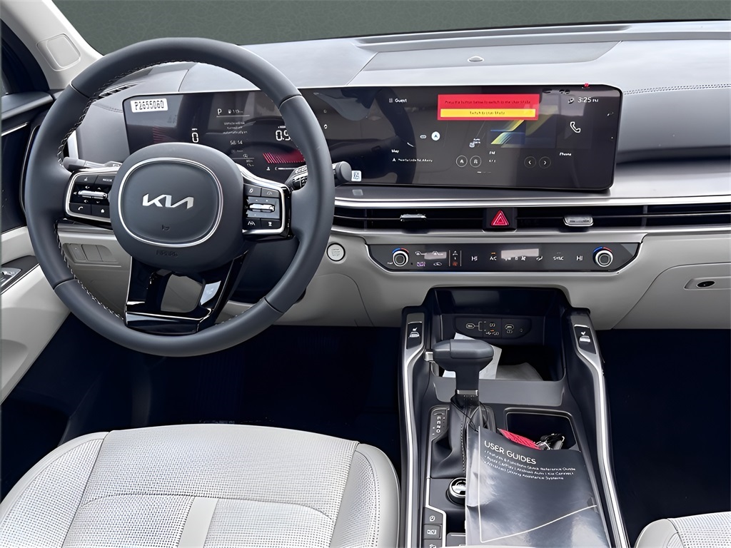 2025 Kia Sorento S photo 19