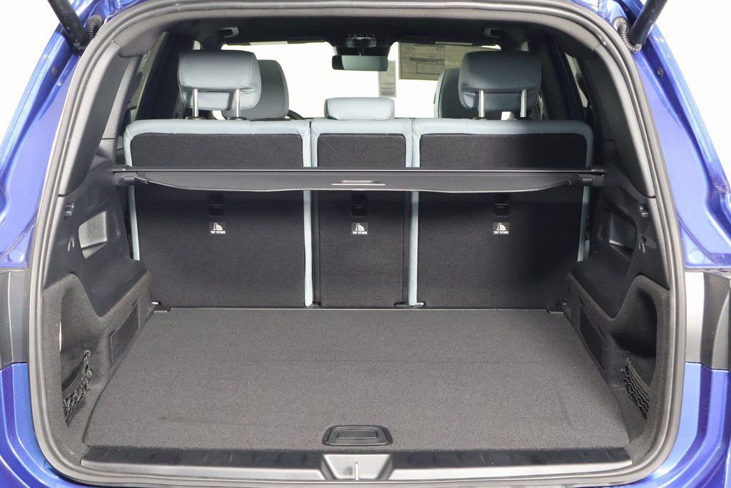 2026 Mercedes Benz GLB 250 photo 8