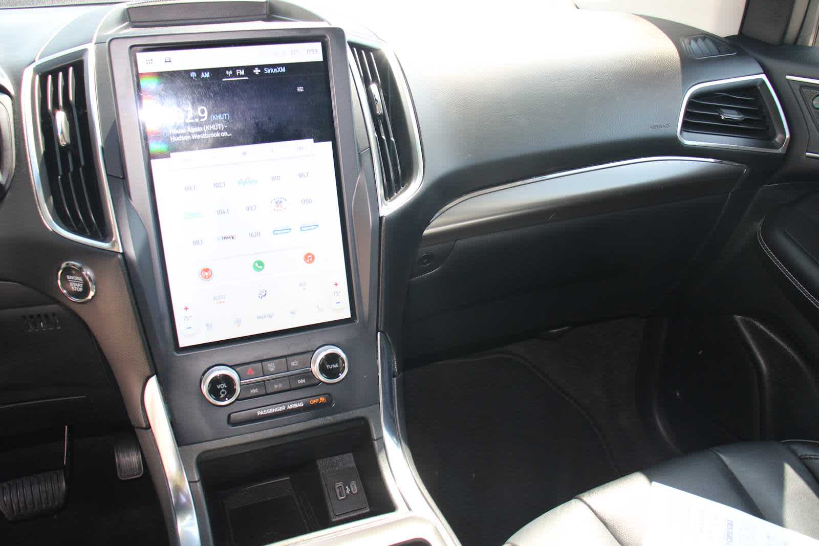 2022 Ford Edge Titanium photo 20