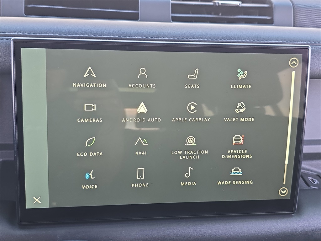 2023 Land Rover Defender 130 X photo 19