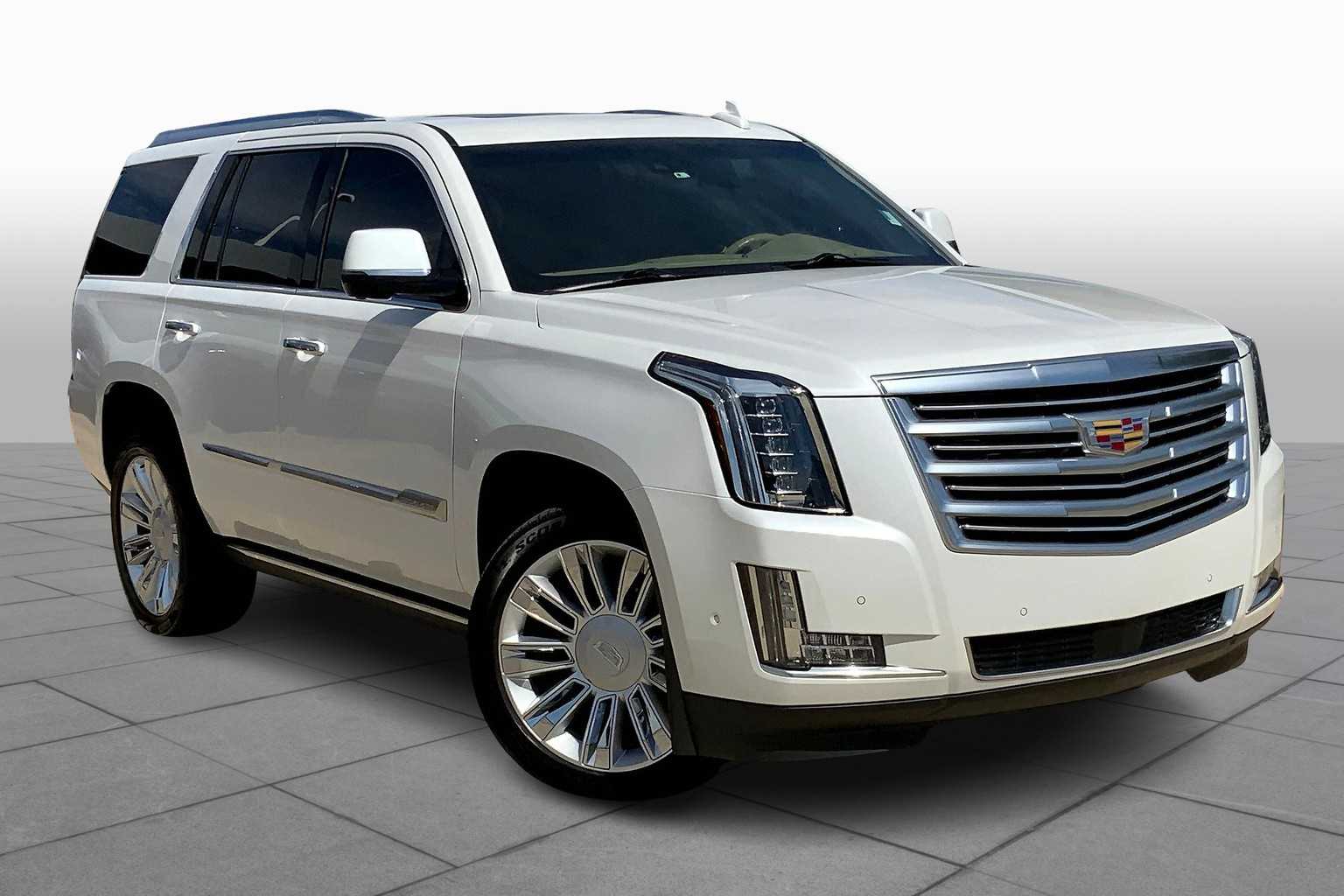 2019 Cadillac Escalade Platinum photo 2