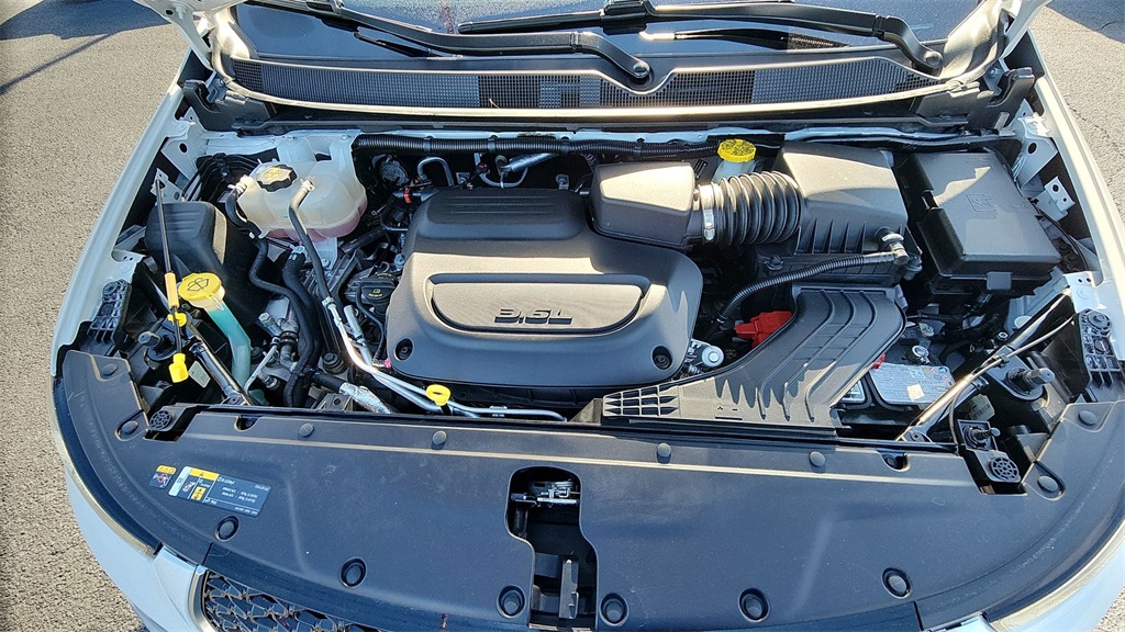 2024 Chrysler Pacifica Pinnacle photo 30
