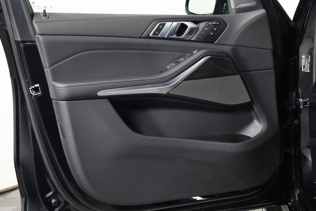 2026 Bmw X7 M60i photo 8