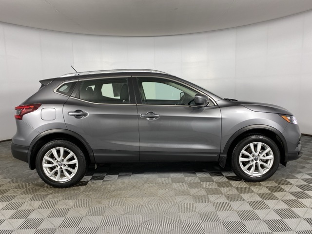 2022 Nissan Rogue Sport SV photo 22