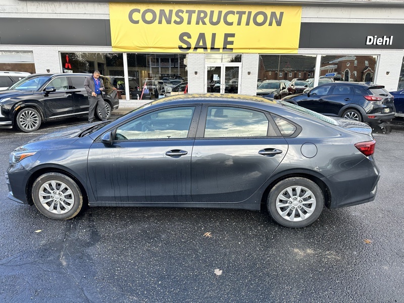 2019 Kia Forte FE photo 3