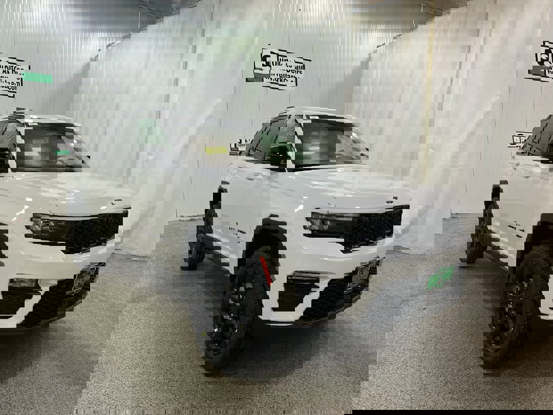 2025 Jeep Grand Cherokee Limited's photo