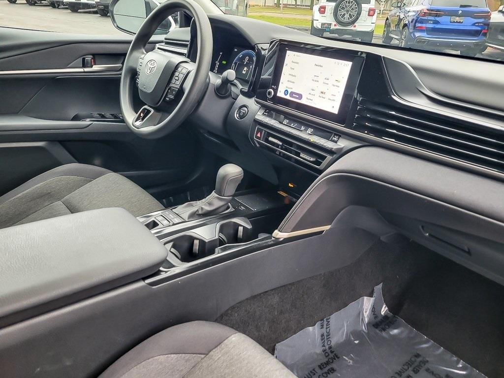 2025 TOYOTA CAMRY - Image 21