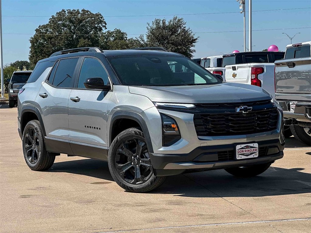 2026 Chevrolet Equinox LT photo 2
