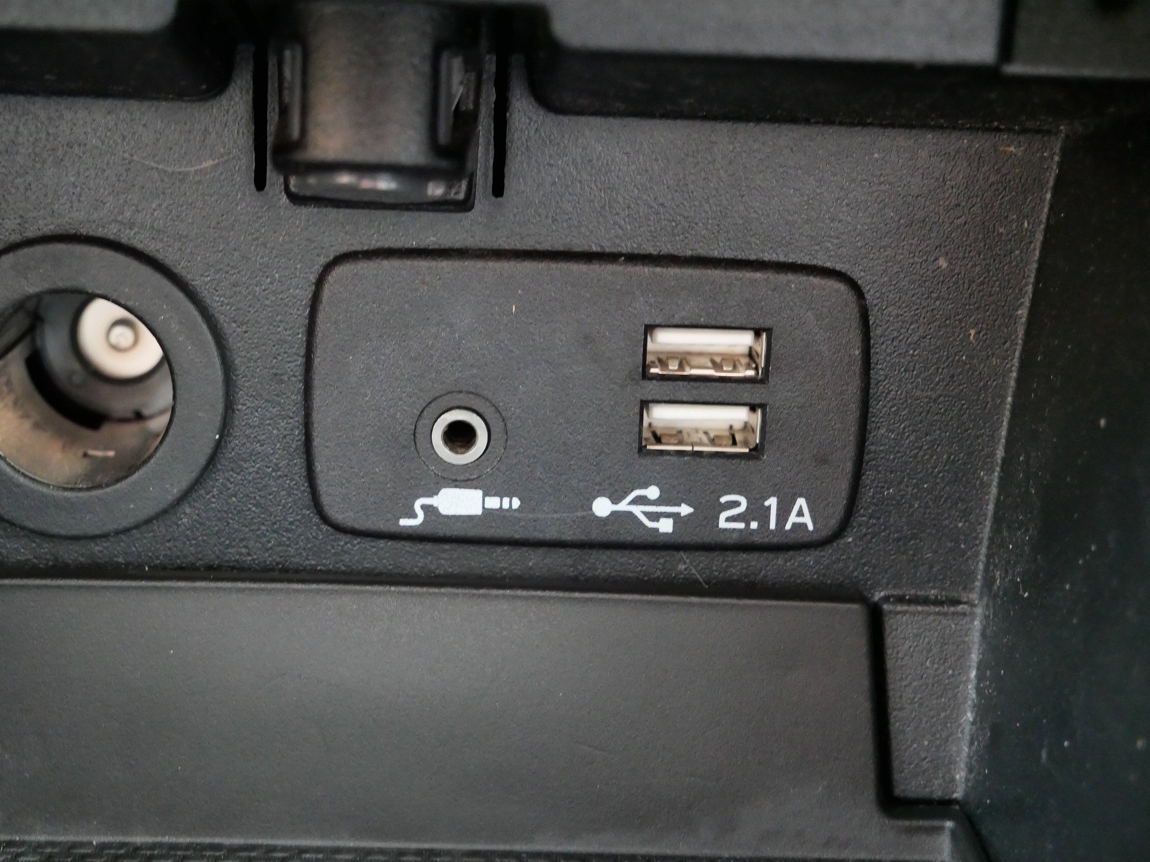 2019 Subaru Outback Premium photo 29