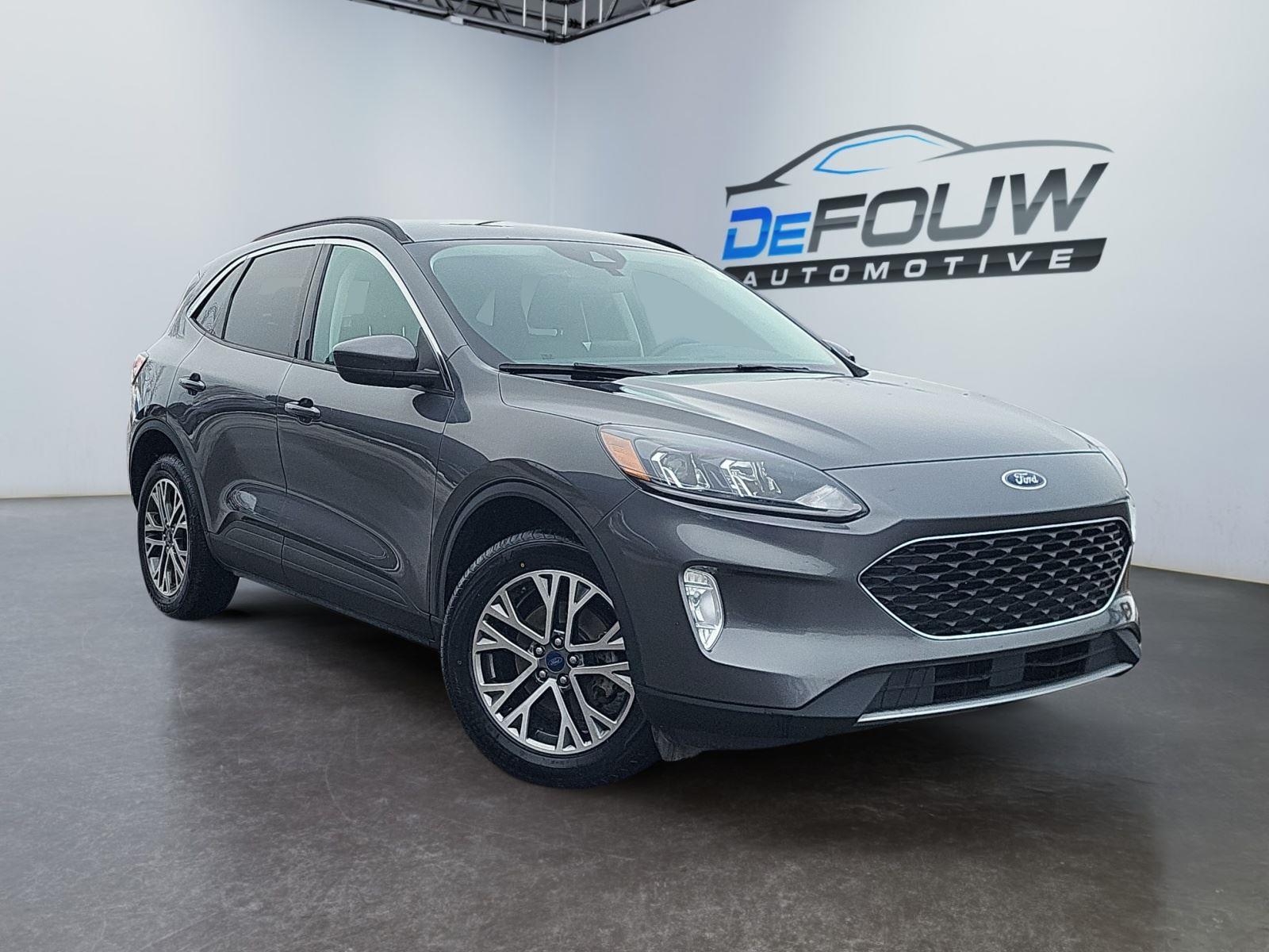 2021 Ford Escape SEL's photo