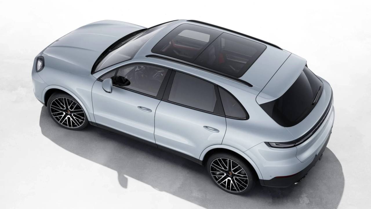 2026 Porsche Cayenne photo 4
