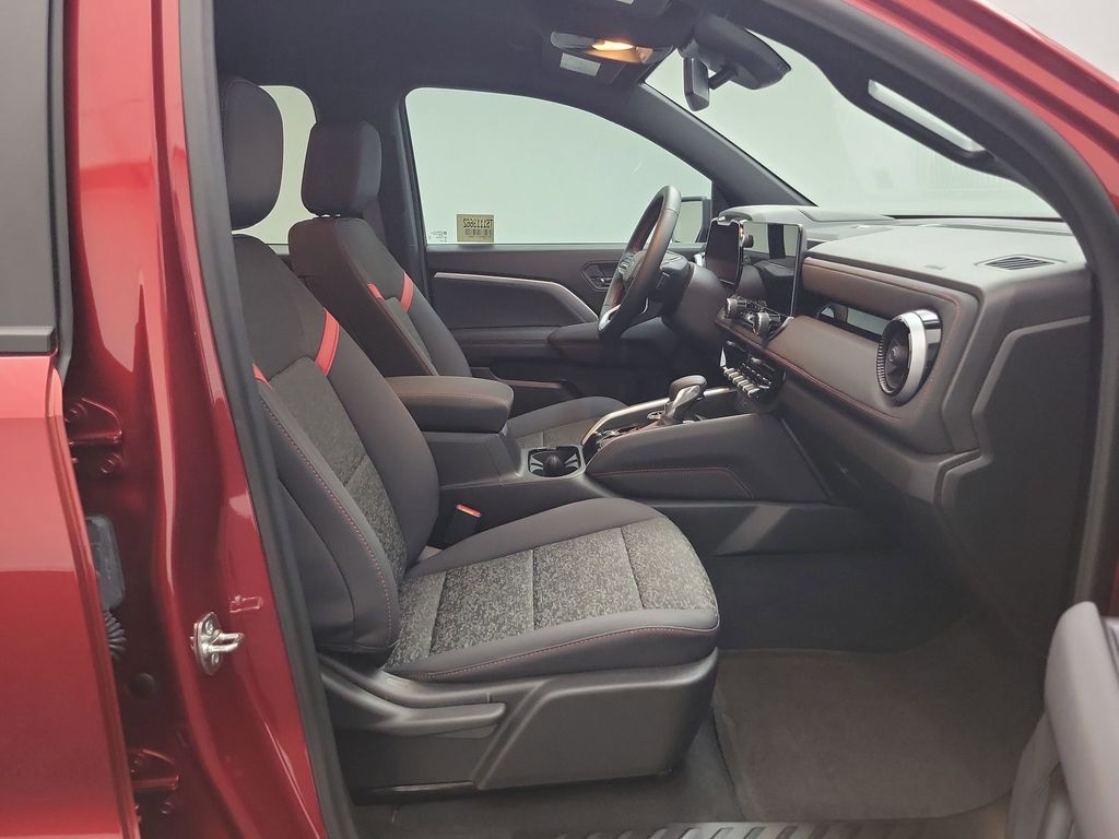 2025 Chevrolet Colorado Z71 photo 23