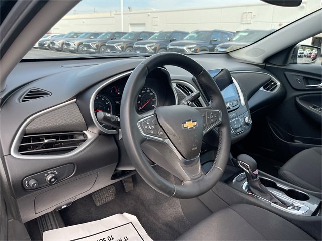 2023 Chevrolet Malibu RS photo 3