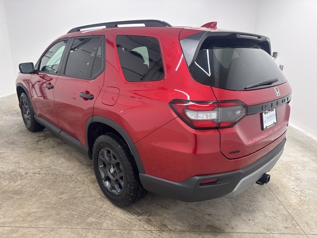 2025 Honda Pilot TrailSport photo 6