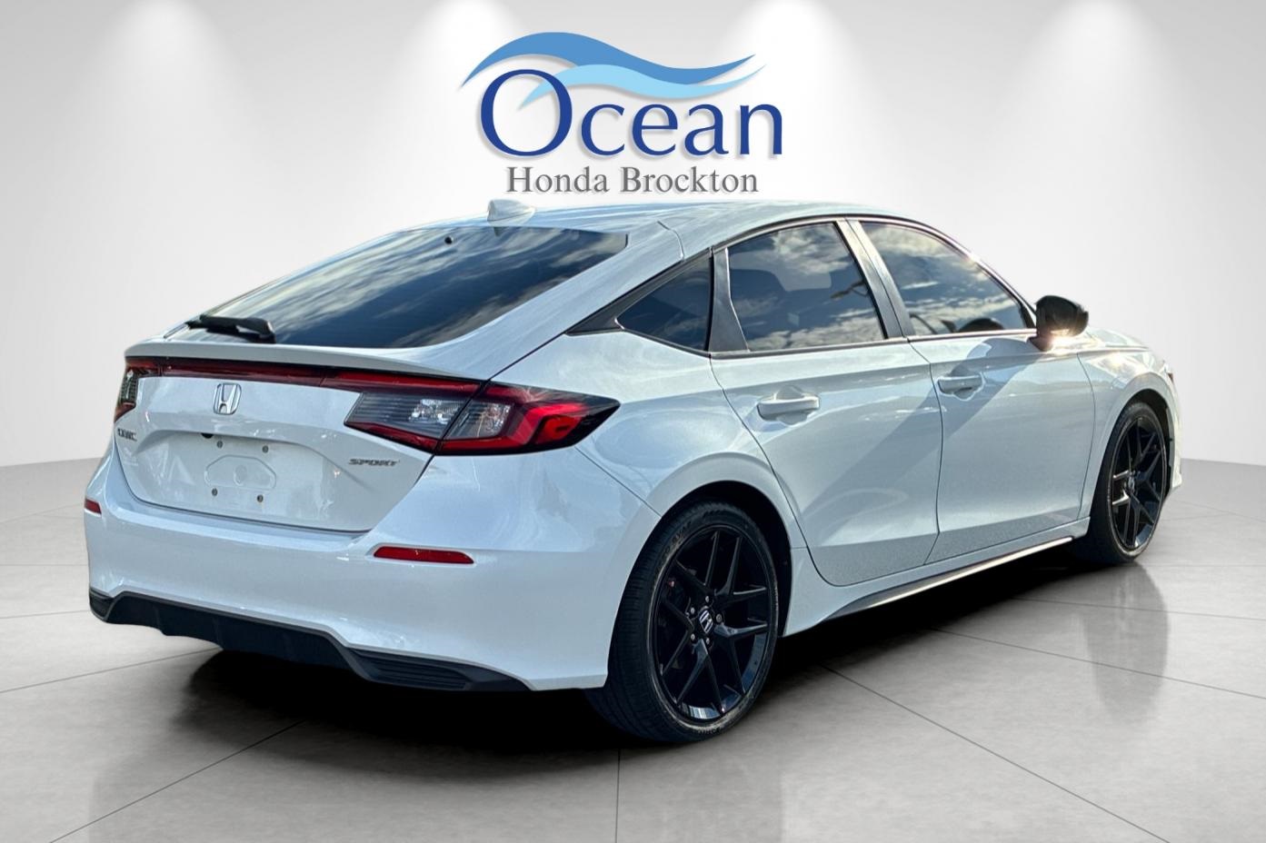 2023 Honda Civic Sport photo 2
