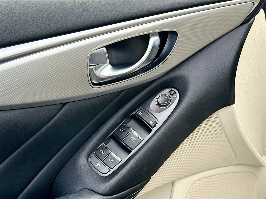 2020 Infiniti Q50 3.0t LUXE photo 16