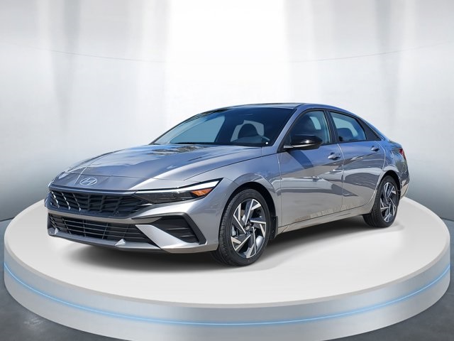 2025 Hyundai Elantra SEL Sport photo 2