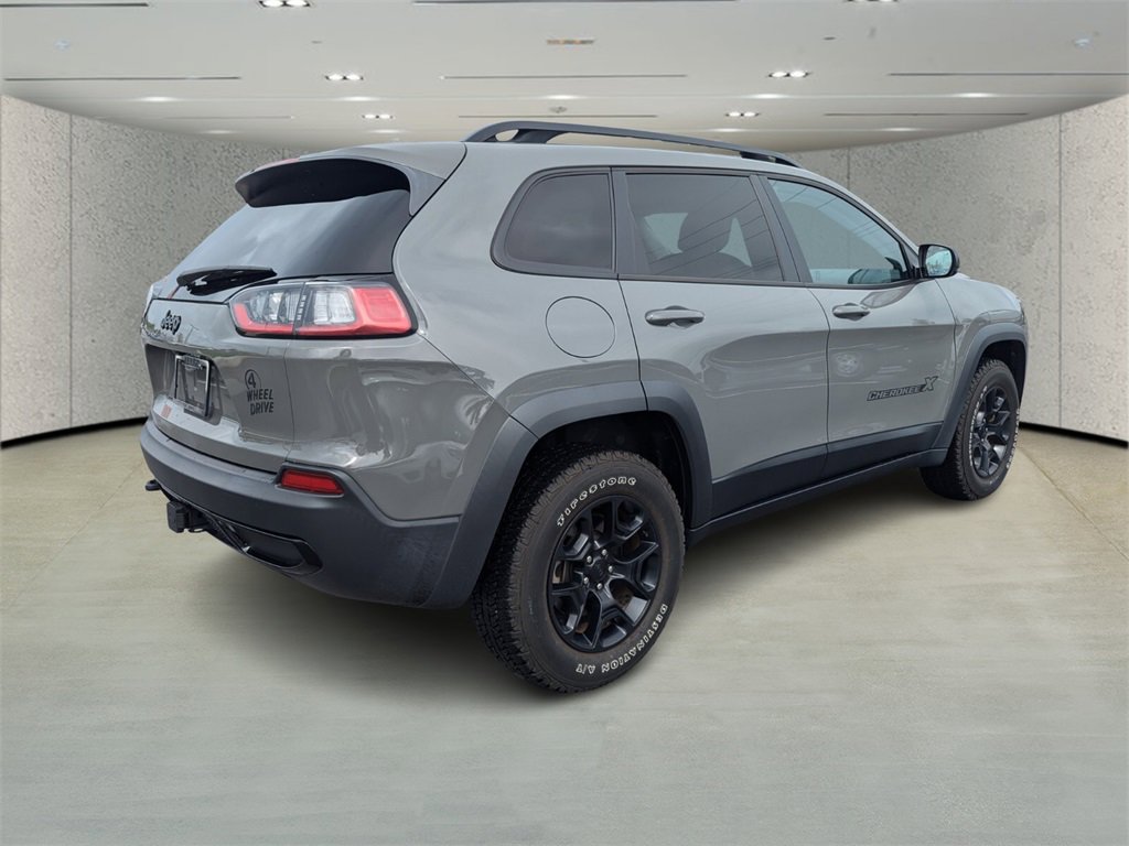 2022 Jeep Cherokee Latitude photo 2