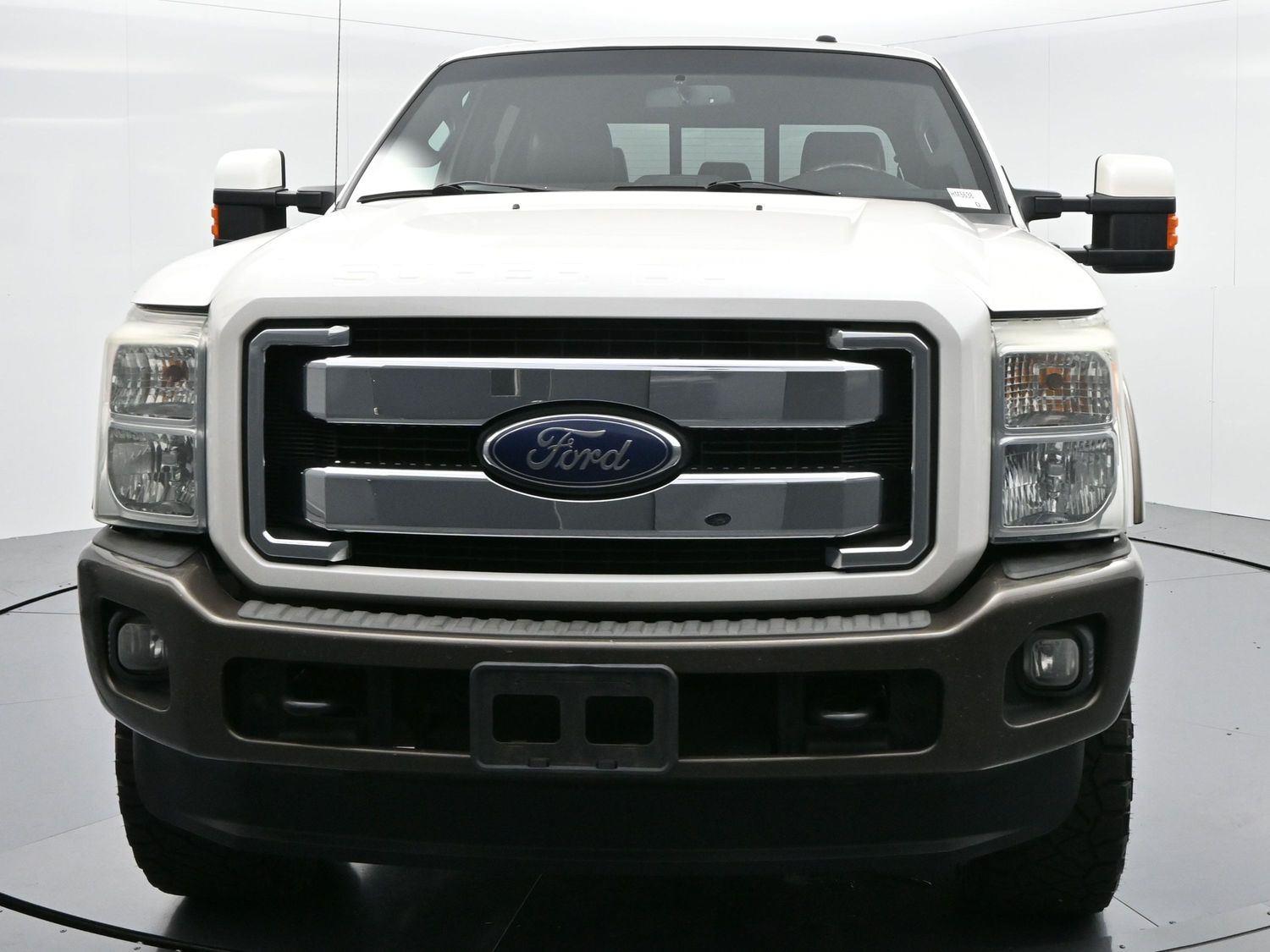 2015 Ford F-350 King Ranch photo 2