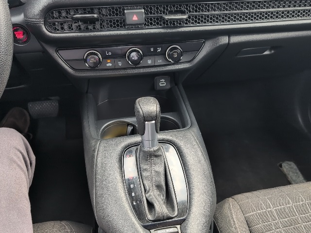 2023 Honda HR-V LX photo 2