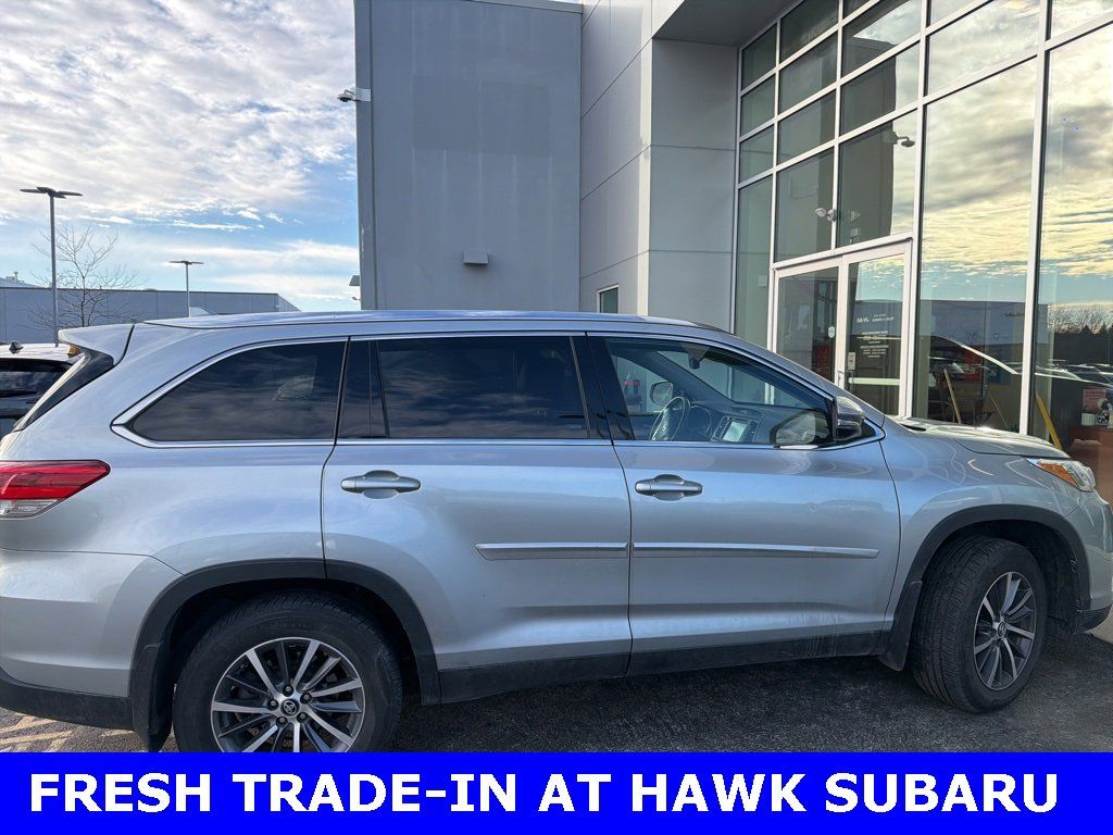 2019 TOYOTA HIGHLANDER - Image 12